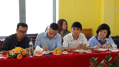 Các văn nghệ sĩ đã có thêm nhiều dữ liệu quý giá về ngành đường sắt trong chuyến đi thực tế.