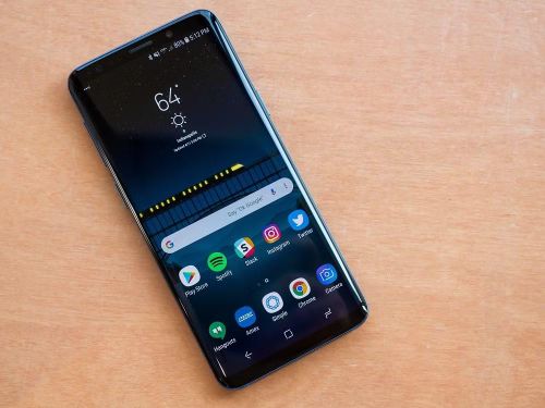Sau khi loại bỏ các ứng dụng dư thừa, chiếc Galaxy giá rẻ với chỉ 4GB RAM của anh cải thiện hiệu năng rõ rệt, tốc độ mở ứng dụng nhanh hơn, thao tác mượt hơn và đặc biệt là thời lượng pin tăng đáng kể trong quá trình sử dụng hàng ngày.
