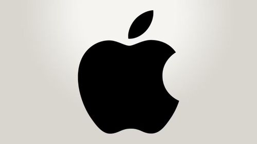 Bên cạnh tham vọng thương mại, Apple cũng đang cố gắng dựng lên “lá chắn pháp lý” cho chính mình khi nhấn mạnh rằng hãng không chịu trách nhiệm về nội dung do các mô hình AI bên thứ ba tạo ra, qua đó tránh hàng loạt tranh cãi liên quan đến sai lệch thông tin, bản quyền hay xu hướng chính trị.