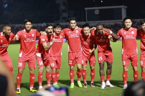 18h thứ Sáu ngày 15/5: Công an TPHCM tiếp đón SHB Đà Nẵng. Ảnh: VPF.