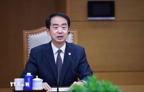 Ông Hà Vĩ, Đại sứ Trung Quốc tại Việt Nam phát biểu. (Ảnh: Dương Giang/TTXVN)