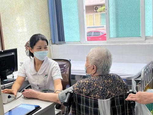 Khám sức khỏe miễn phí hàng năm để phát hiện sớm, điều trị sớm