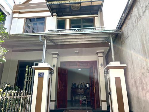 Mặt tiền ngôi nhà của gia đình bà Phạm Thị Bổng.