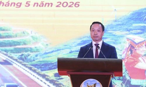 Bí thư Tỉnh ủy Điện Biên Trần Tiến Dũng cam kết tạo "luồng xanh" trong thu hút nhà đầu tư.