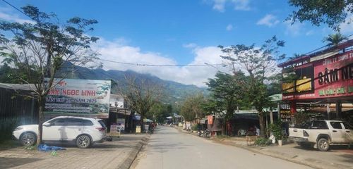 Một số địa phương còn thiếu cán bộ chuyên môn sâu; hạ tầng công nghệ thông tin, giao thông… chưa đồng bộ, nhất là tại khu vực miền núi, vùng sâu, vùng xa...