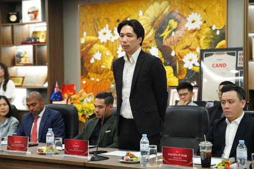 Chủ tịch Hội đồng quản trị Công ty Cổ phần New Sports Tô Duy phát biểu tại sự kiện.