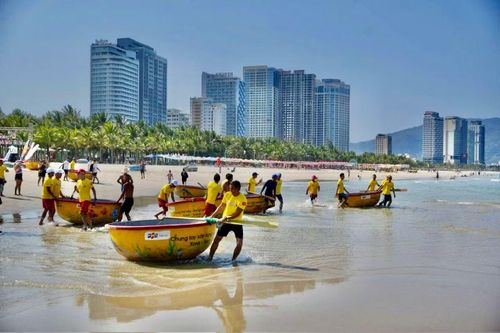 Giữ gìn môi trường biển và kiểm soát sức chịu tải đô thị đang trở thành bài toán trọng tâm trong chiến lược phát triển lâu dài của Đà Nẵng.