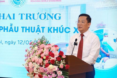 TS.BS Vương Ánh Dương - Cục Quản lý Khám chữa bệnh phát biểu.