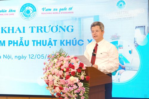 PGS.TS Phạm Ngọc Đông - Giám đốc Bệnh viện Mắt Trung ương phát biểu.