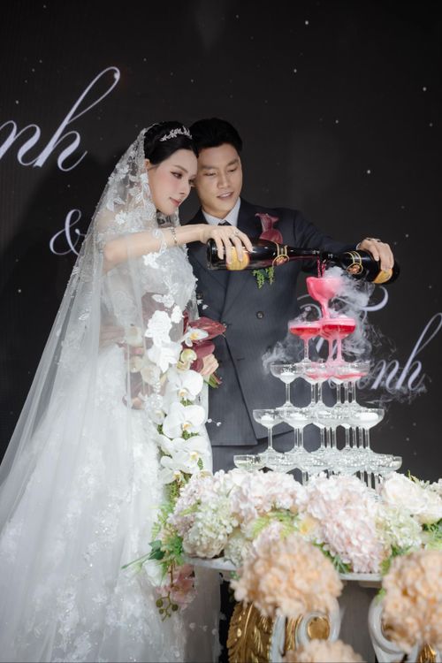 Hiện tại, Bích Hạnh đã chuyển về nhà chồng ở Hải Phòng. Nàng WAG cho hay cô đang tiếp tục chương trình học y nên sau đám cưới vẫn đi học, đi làm như bình thường. Theo dự kiến, tiệc cưới phía nhà trai sẽ diễn ra vào tháng 6 tới tại Hà Nội, với sự góp mặt của nhiều cầu thủ bóng đá Việt Nam.