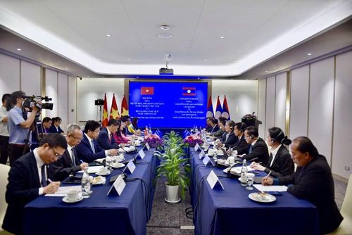 Toàn cảnh hội đàm