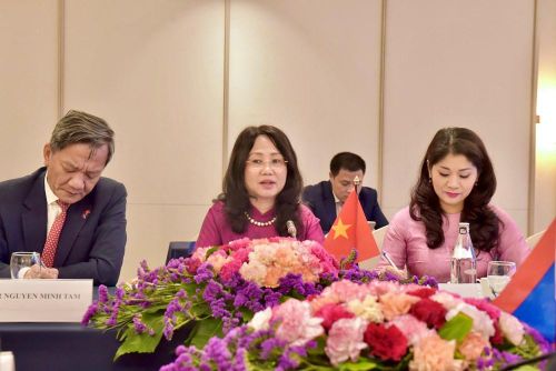 Bộ trưởng Bộ VHTTDL Lâm Thị Phương Thanh phát biểu tại hội đàm