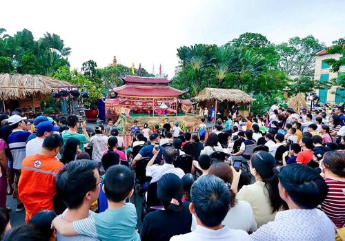 Người dân Hải Phòng háo hức xem các chương trình múa rối nước