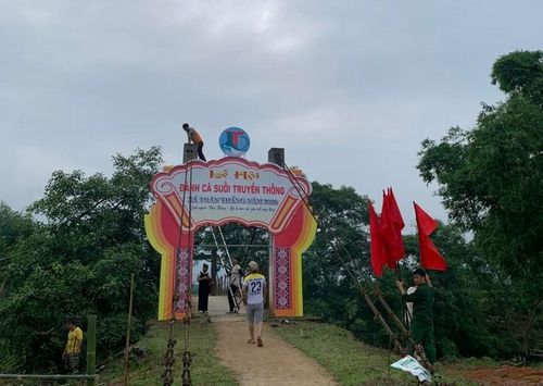 Hiện công tác chuẩn bị đã cơ bản hoàn tất, sẵn sàng cho Lễ hội Đánh cá suối diễn ra thành công vào ngày mai (14.5)