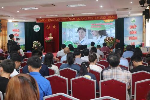 Các dự án vượt qua vòng sơ tuyển sẽ được tham gia nhiều khóa đào tạo chuyên sâu về kỹ năng khởi nghiệp, xây dựng kế hoạch kinh doanh, sở hữu trí tuệ...