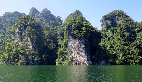 Na Hang được ví như Hạ Long trên cạn. (Ảnh: Văn Tý/TTXVN)