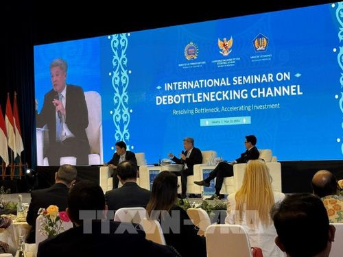 Phiên thảo luận thực tế và tiếp nhận các ý kiến từ các nhà đầu tư nước ngoài. Ảnh: Đỗ Quyên – PV TTXVN tại Indonesia