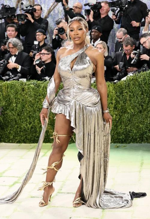 Serena Williams diện đôi sandal cao gót của Marc Jacobs. Ảnh: Getty Images