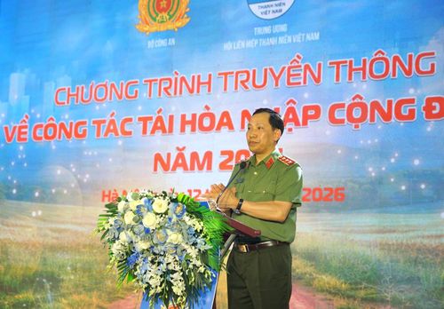 Thượng tướng Lê Văn Tuyến, Ủy viên Trung ương Đảng, Thứ trưởng Bộ Công an, phát biểu chỉ đạo chương trình