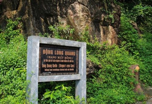 Di tích lịch sử cách mạng và danh thắng cấp quốc gia Động Long Quang