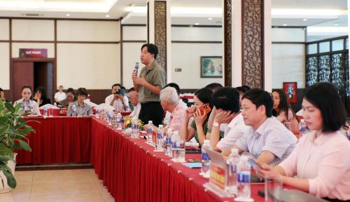  Đại biểu dự hội nghị “Điện ảnh - Kết nối di sản và du lịch tỉnh Bắc Ninh" diễn ra tại khách sạn Mường Thanh. 
