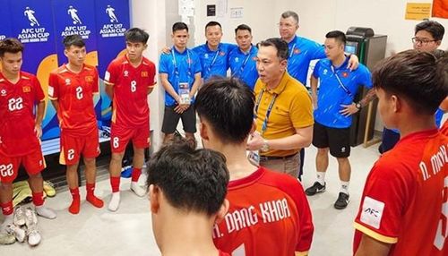 Thầy trò HLV Cristiano Roland đặt mục tiêu đánh bại đối thủ để giành vé đi tiếp.