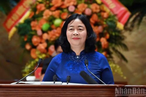 Đồng chí Bùi Thị Minh Hoài phát biểu bế mạc Đại hội. Ảnh: Báo Nhân Dân