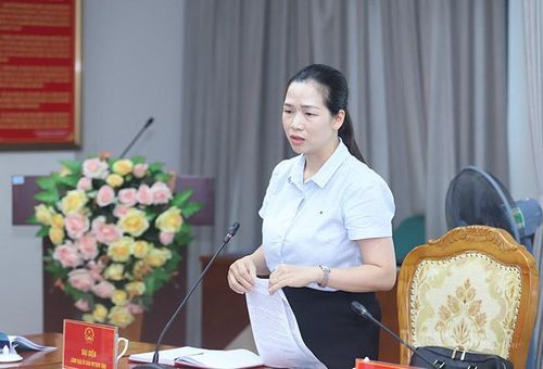 Lãnh đạo Ủy ban MTTQ tỉnh thảo luận về công tác tuyên truyền, vận động quần chúng tham gia phòng, chống ma túy.