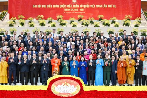 Các đại biểu chụp ảnh lưu niệm tại Đại hội