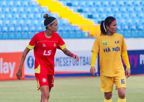 Alves có chiều cao tốt