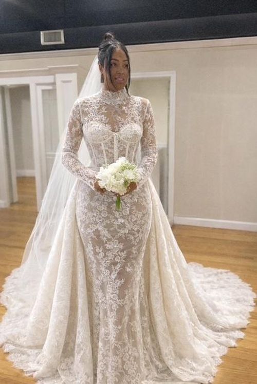  Ginny Deaza dùng AI để tạo ra hình ảnh chiếc váy cưới trong mơ của mình, rồi gửi cho các thợ may Việt Nam thiết kế. Ảnh: Ginny Deaza. 