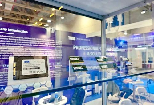 Nhờ tích trữ sớm chip nhớ, Demingli ghi nhận lợi nhuận kỷ lục trong lịch sử. Ảnh: QQ. 