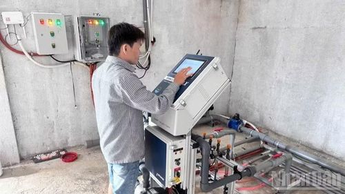 Chuyển đổi từ sản xuất truyền thống sang nông nghiệp thông minh, quản lý, chăm sóc cây trồng bằng công nghệ đang được nhân rộng tại tỉnh Khánh Hòa.
