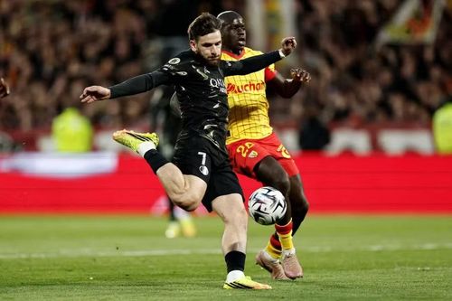 PSG thắng Lens 2-0 để đăng quang Ligue 1 mùa này sớm 1 vòng đấu.