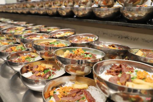Hà Tĩnh hiện có gần 200 bếp ăn công nghiệp tại các khu kinh tế, khu - cụm công nghiệp.