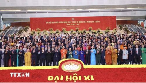 Ủy ban Trung ương Mặt trận Tổ quốc Việt Nam khóa XI, nhiệm kỳ 2026-2031 ra mắt Đại hội. (Ảnh: Văn Điệp/TTXVN)
