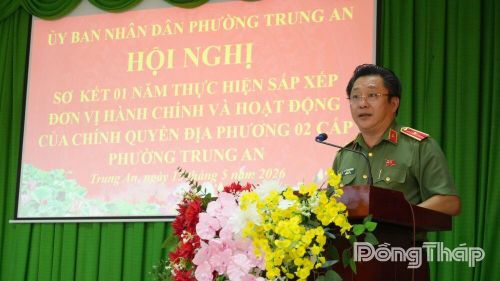 Thiếu tướng Lâm Phước Nguyên, Ủy viên Ban Thường vụ Tỉnh ủy, Giám đốc Công an tỉnh chỉ đạo tại Hội nghị.