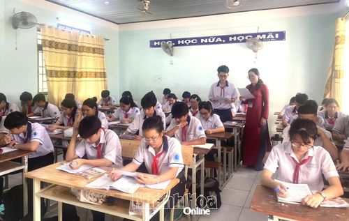 Một tiết ôn tập của học sinh lớp 9 Trường THCS Lý Tự Trọng (phường Phan Rang).