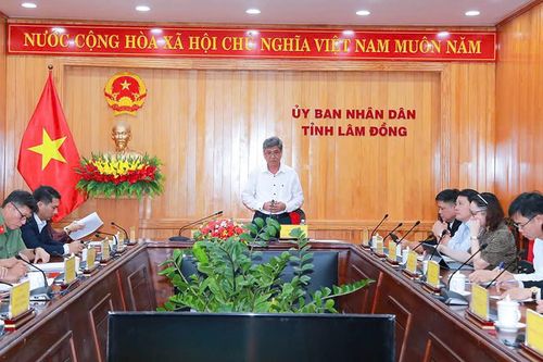 Phó Chủ tịch UBND tỉnh Nguyễn Minh phát biểu chỉ đạo tại cuộc họp Ban Chỉ đạo Kỳ thi tốt nghiệp THPT năm 2026