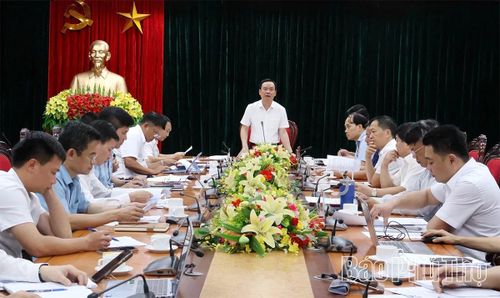 Quang cảnh buổi làm việc.