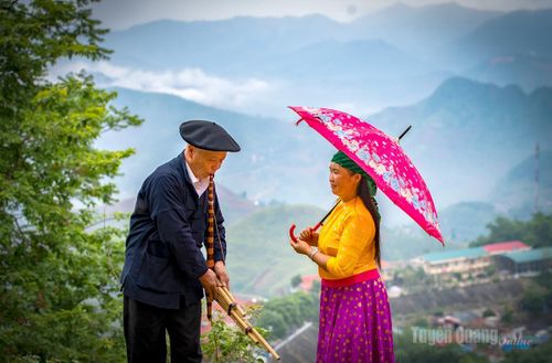 Chợ tình Khâu Vai tái hiện những giá trị bản sắc văn hóa, mang đậm tính nhân văn cao đẹp truyền thống của đồng bào các dân tộc miền cực Bắc.