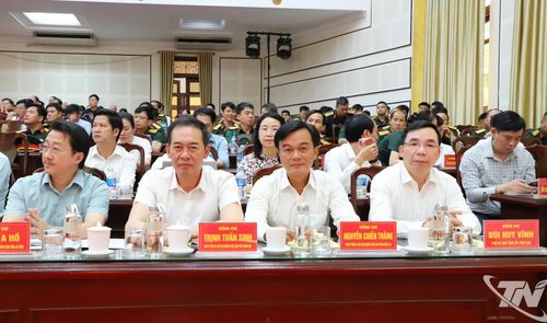 Lãnh đạo các tỉnh tham dự.
