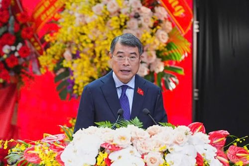 Thủ tướng Lê Minh Hưng phát biểu tại Lễ đón nhận danh hiệu Anh hùng lực lượng vũ trang nhân dân của Công an TP Hải Phòng.