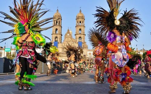 Là một trong những thành phố đăng cai World Cup 2026, Guadalajara hấp dẫn với vô số điểm tham quan văn hóa, ẩm thực tuyệt vời và cũng là một trong những điểm đến đời sống về đêm sôi động nhất Mexico. Ảnh: Jose de Jesus Churion Del/Shutterstock
