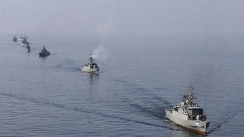Tại khu vực eo biển Hormuz, hoạt động quân sự của Iran cũng giảm rõ rệt. Trước chiến dịch, khu vực này thường xuyên ghi nhận từ 20 đến 40 xuồng cao tốc và tàu tuần tra hoạt động, nhưng hiện chỉ còn 2 đến 3 phương tiện xuất hiện trong mỗi lần quan sát.