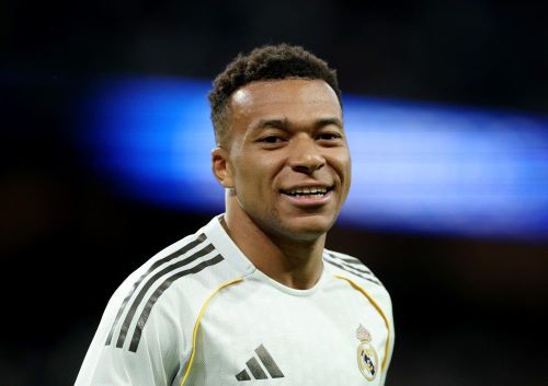 Mbappe đang khiến Real Madrid dậy sóng.