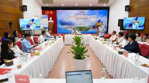 Tọa đàm "Giải pháp nào kích cầu hàng không - du lịch trong tình hình mới", do Báo Tiền Phong tổ chức ngày 15/5.