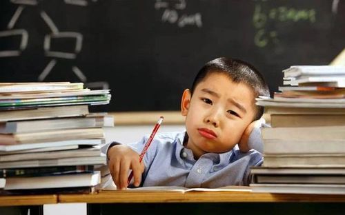 Đồng hành cùng con hay đang cầm lái cuộc đời con? Ảnh minh họa