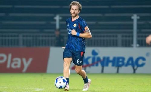 Theo Mauk, một cầu thủ trụ cột ở độ tuổi 22-25 tại A-League hiện có mức lương khoảng 150.000 AUD/năm (xấp xỉ 2,8 tỷ đồng), kém xa so với thời kỳ đỉnh cao cách đây 5 năm khi họ có thể bỏ túi tới 500.000 AUD. Ảnh: Internet.