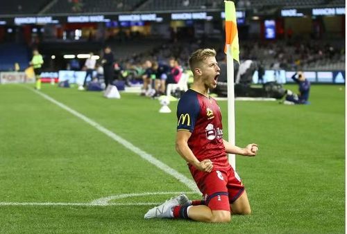 Tại Adelaide United, anh có 107 lần ra sân chính thức, ghi 26 bàn thắng và góp công lớn vào chức vô địch A-League mùa 2015/16. Ảnh: Internet.